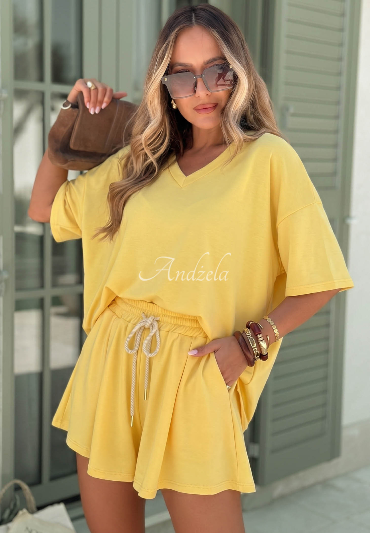 Viscose tracksuit set: "Butter" T-shirt and shorts by Willy, yellow