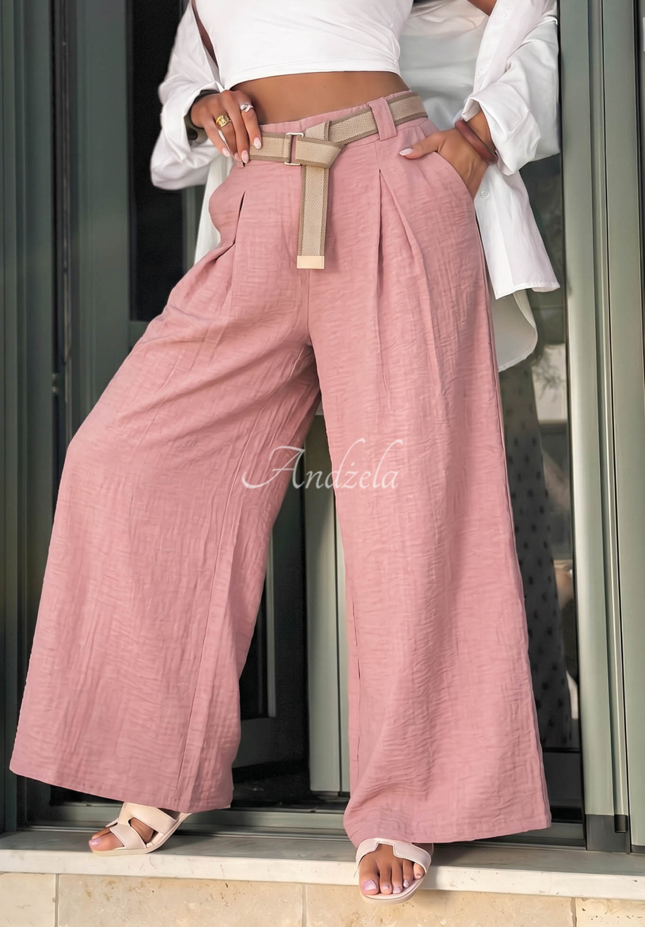 Materiałowe spodnie wide leg z paskiem Summer Aura pudrowy róż