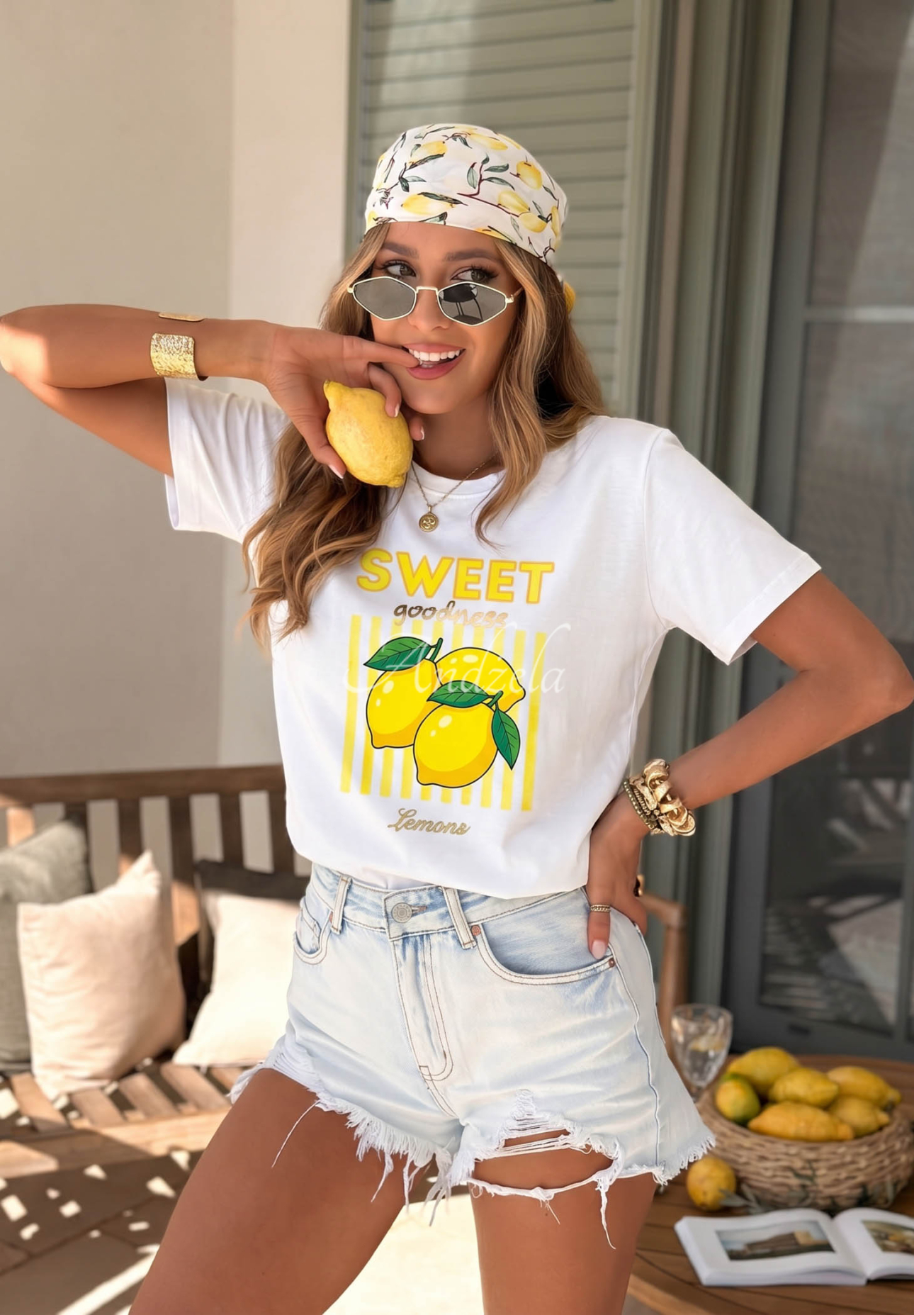Cotton T-shirt with Sweet Goodness print, white and yellow