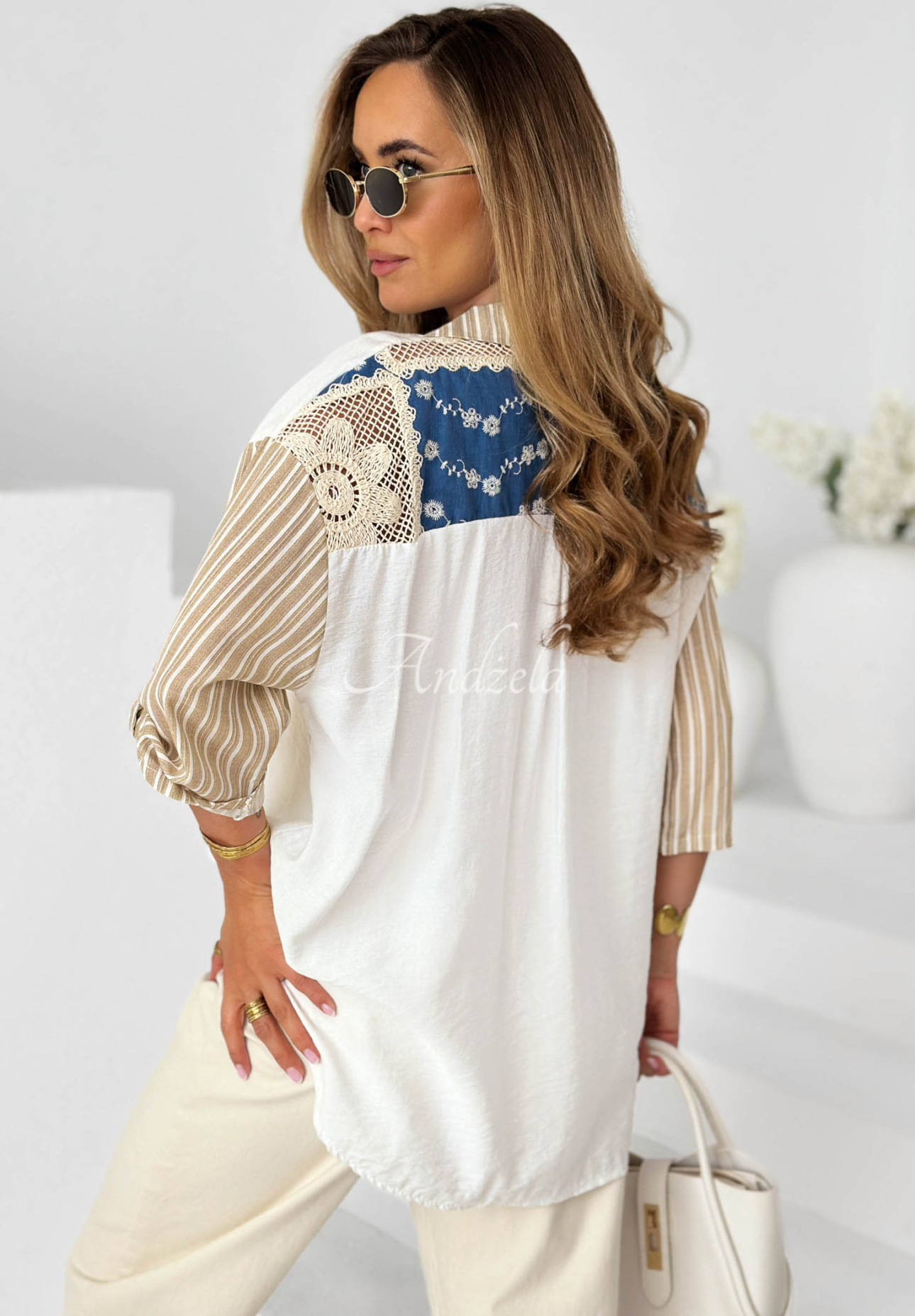 Oversized Shirt with Embroidery and Stripes – Island Paradise, White and Beige