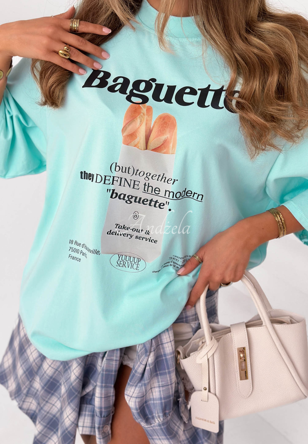 Light blue cotton T-shirt with "Baguette" print
