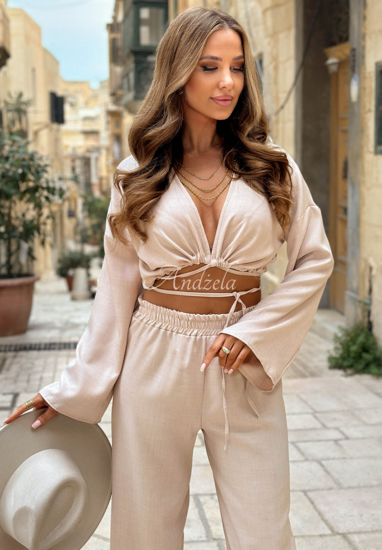 Komplet wiązany top i spodnie wide leg Never Told beżowy