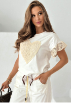 T-shirt z koronką Lacy Heart biały