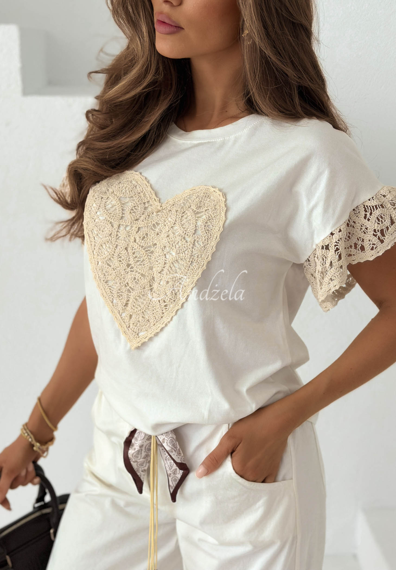 Lacy Heart ecru cotton T-shirt with lace