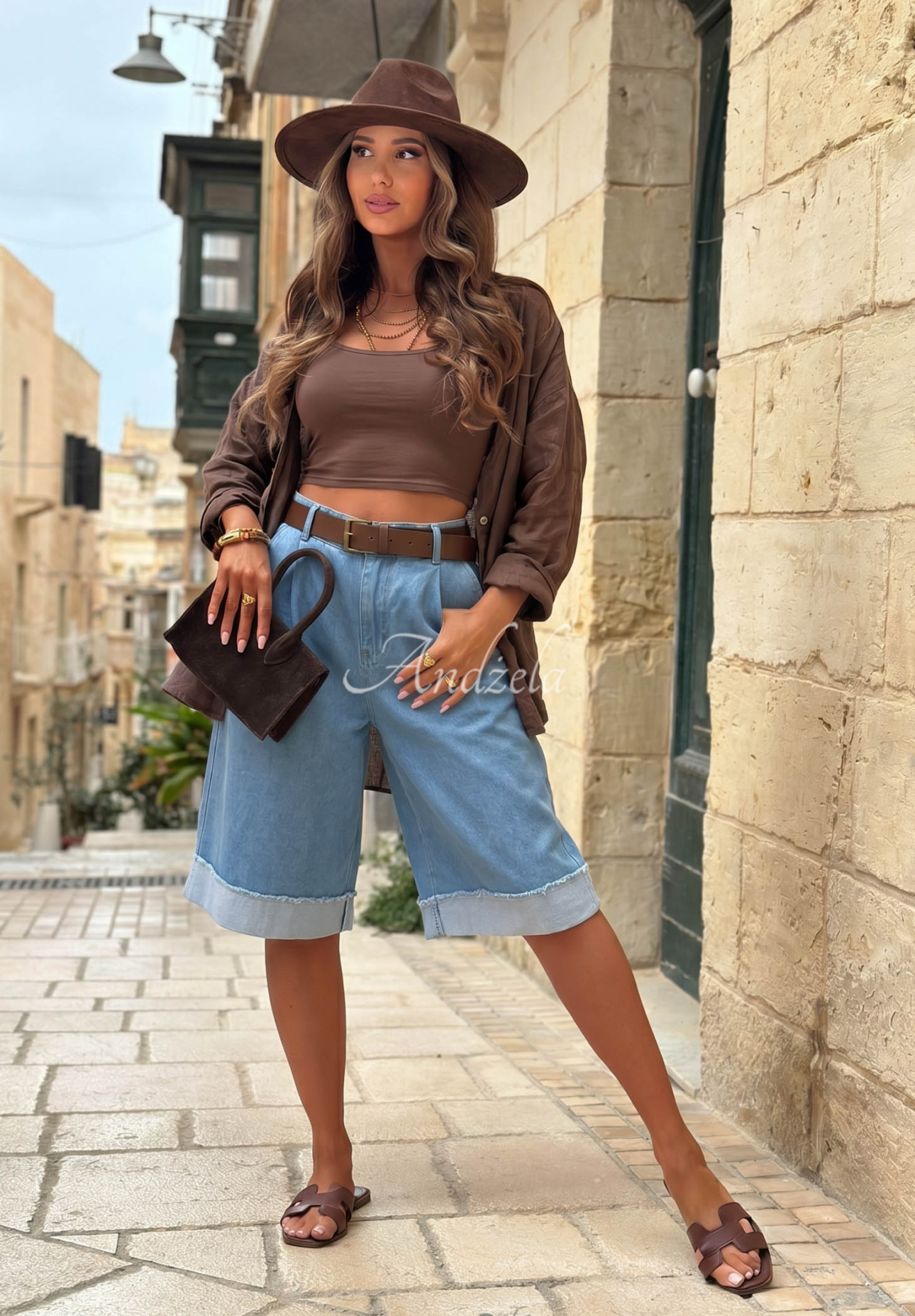 Spodenki jeansowe bermudy z paskiem Azure Essence niebieskie