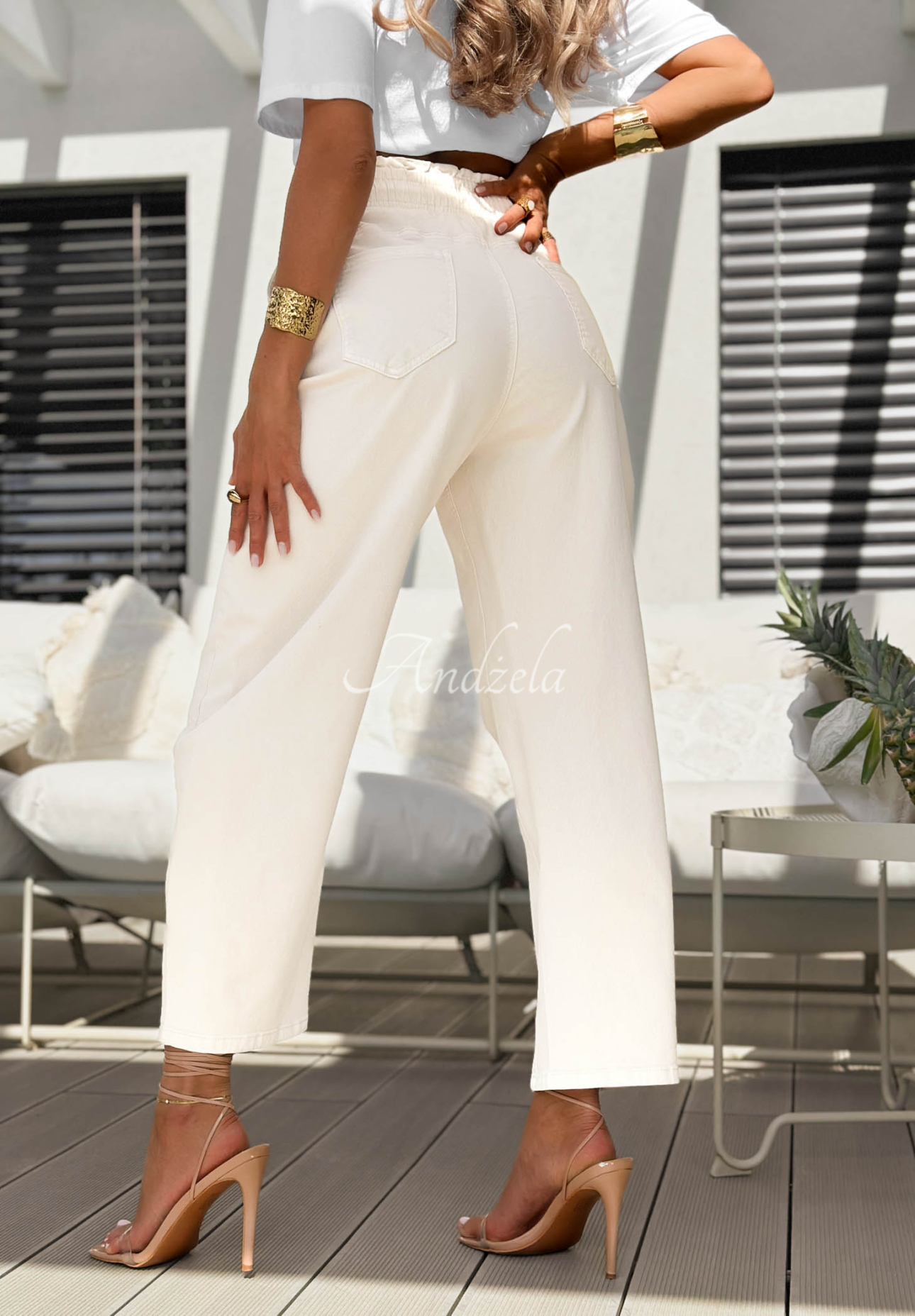 Meet Me Again Beige Balloon-Leg Jeans with an Elastic Waistband