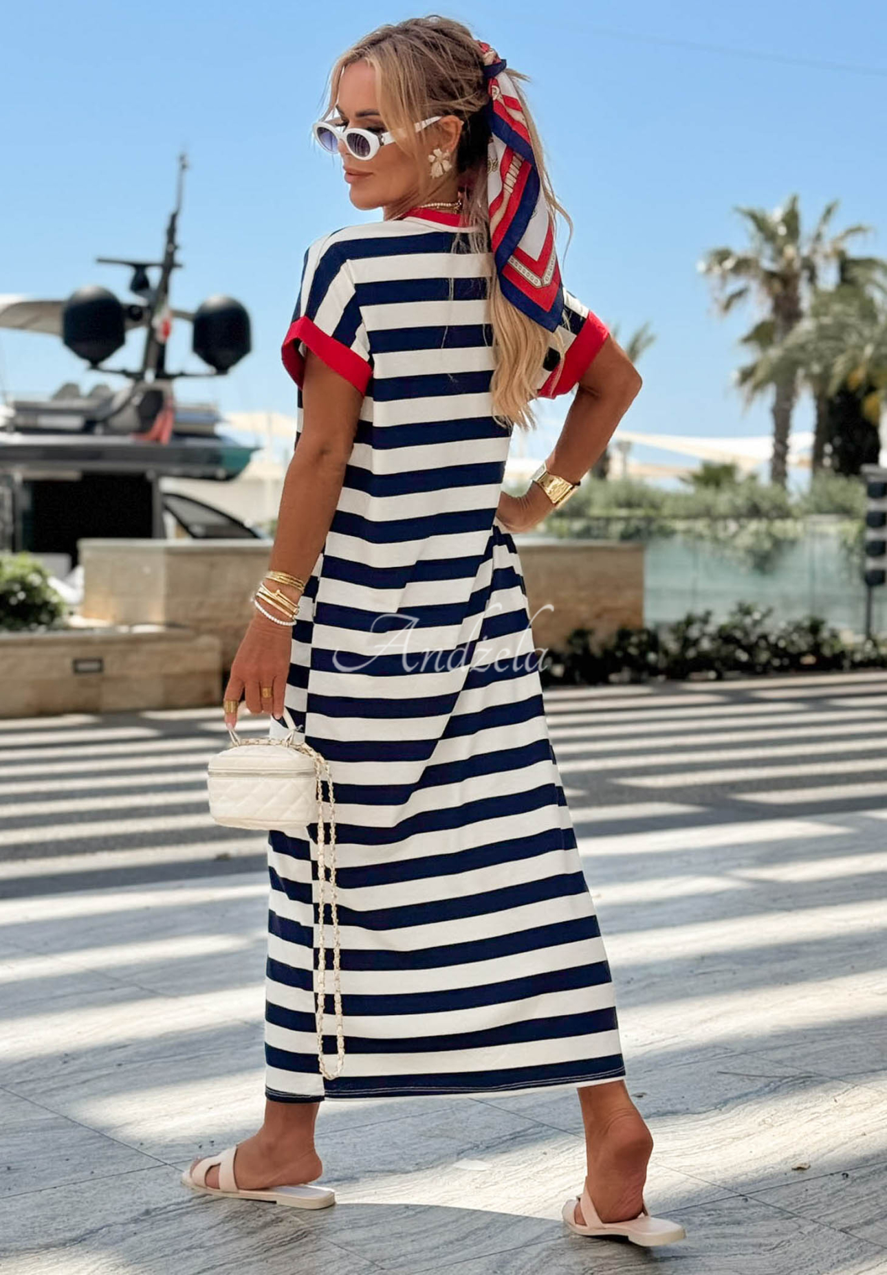 Dress w Stripes z wiskozą i bawełną Anchor Bay biało-navy blue