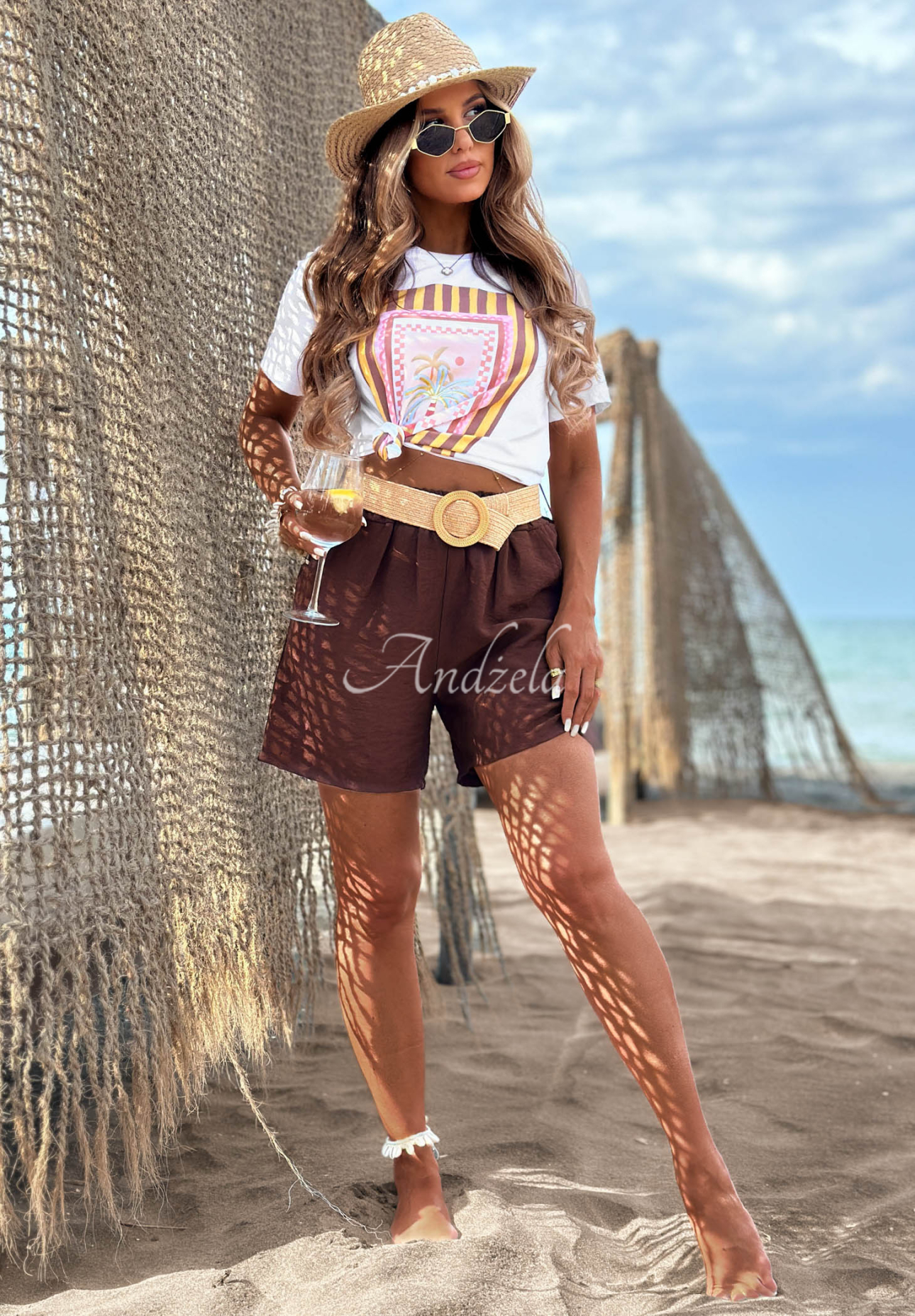 White cotton T-shirt with "Palm Paradise" print
