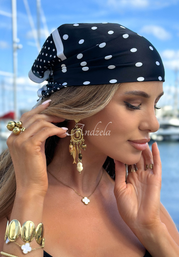 Long earrings with decorative pendants from Feel The Gold, gold