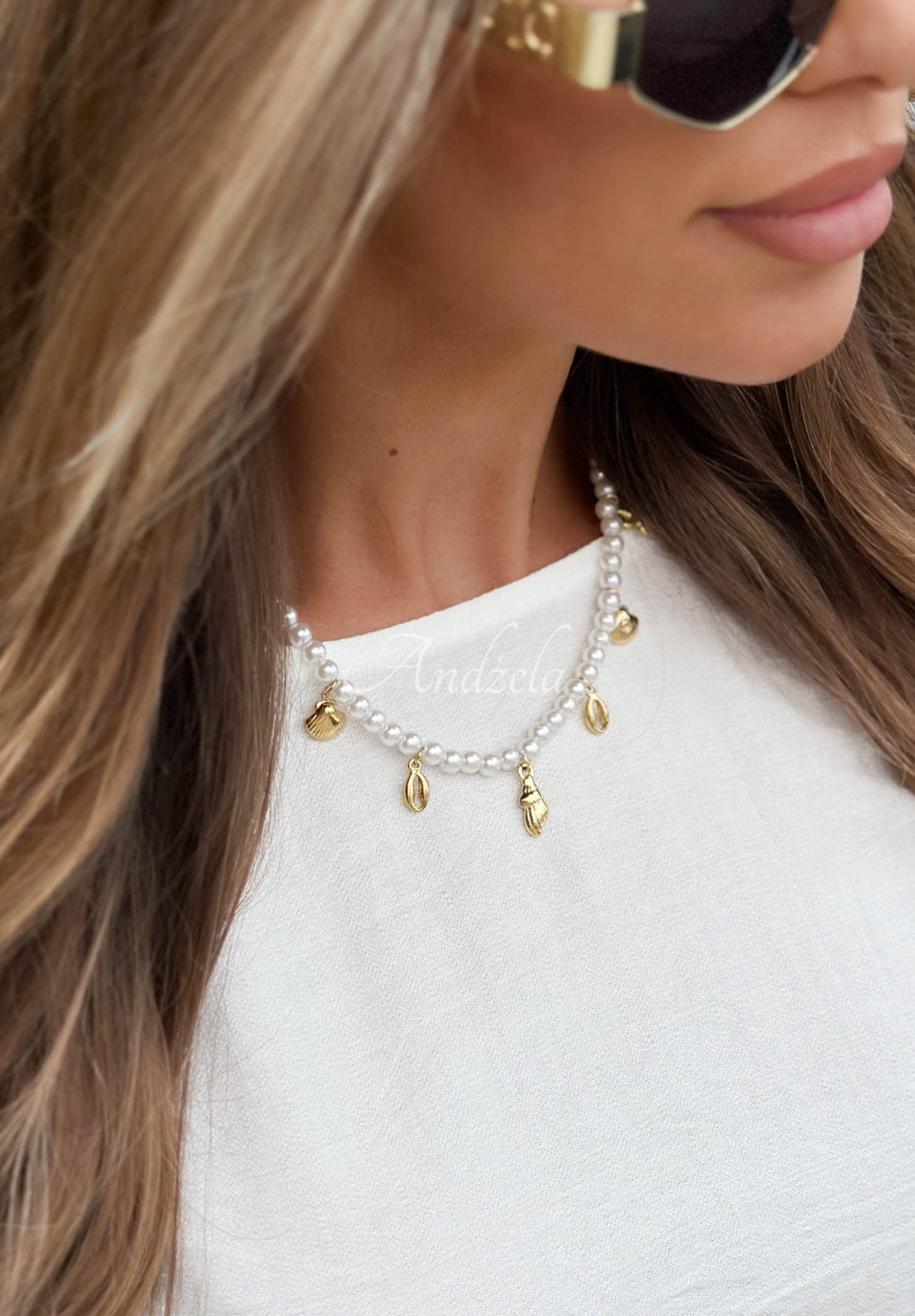 Pearl Essence Necklace with Pearls and Shells, Gold