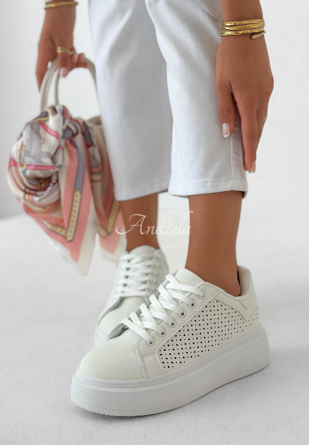 Skórzane adidasy w ażurowe wzory Sun Moves ecru