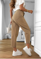 Spodnie jeansowe banana z paskiem Dune Denim camelowe