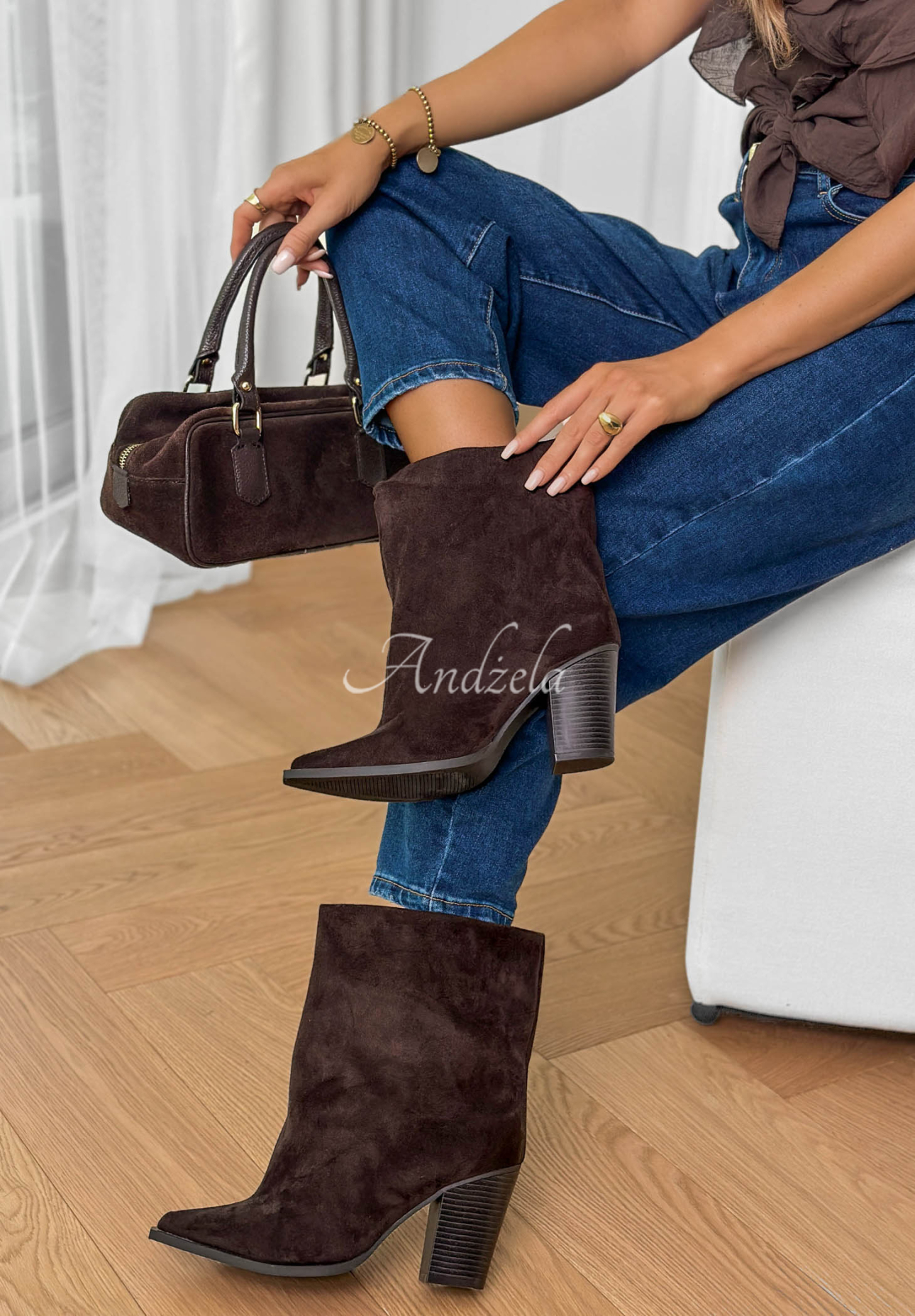 Zamszowe botki na słupku Fancy Style czekoladowe