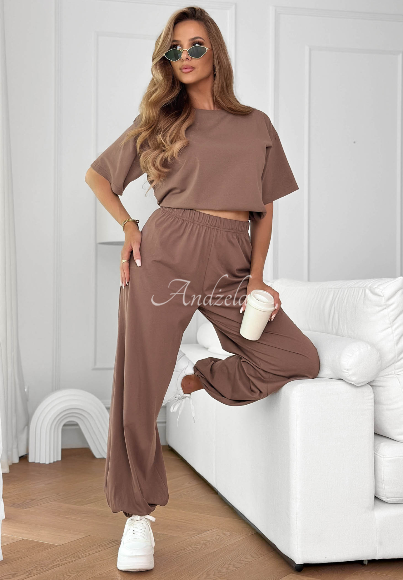 Soft Base Chocolate-Colored Cotton Short-Sleeve T-Shirt