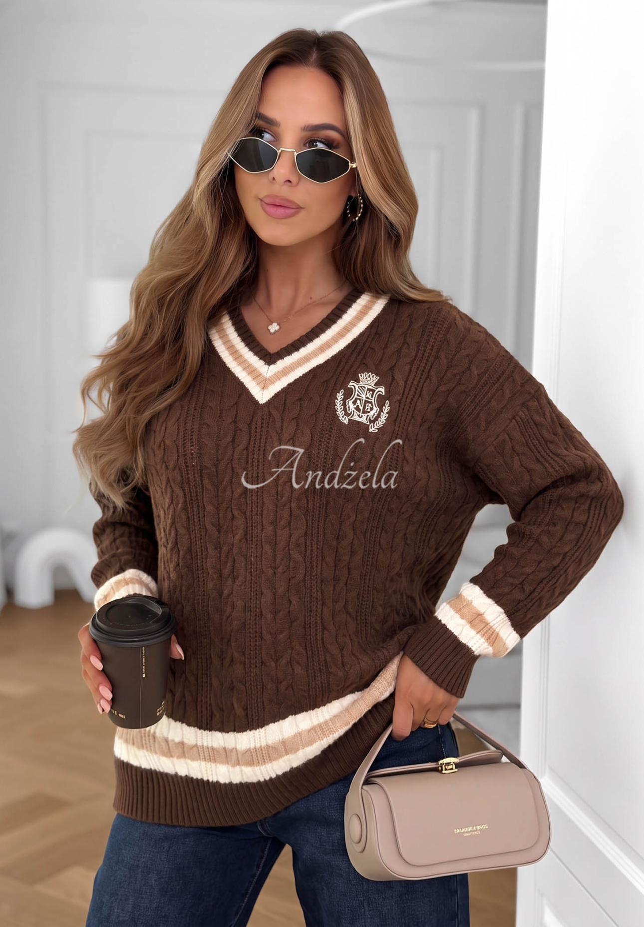 Chocolate-colored viscose sweater with a decorative Velvet Touch weave
