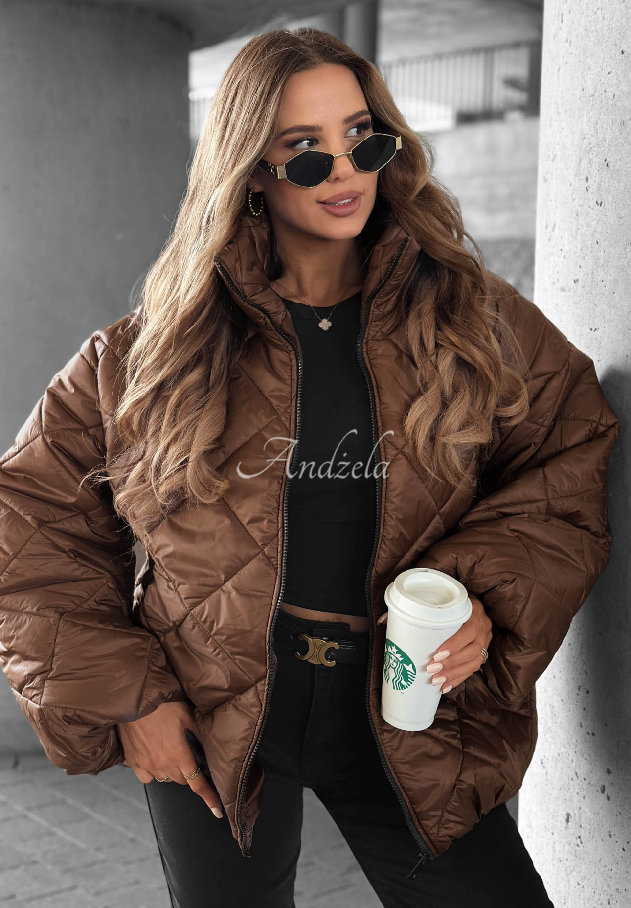Krótka pikowana kurtka oversize Fall Favorites czekoladowa