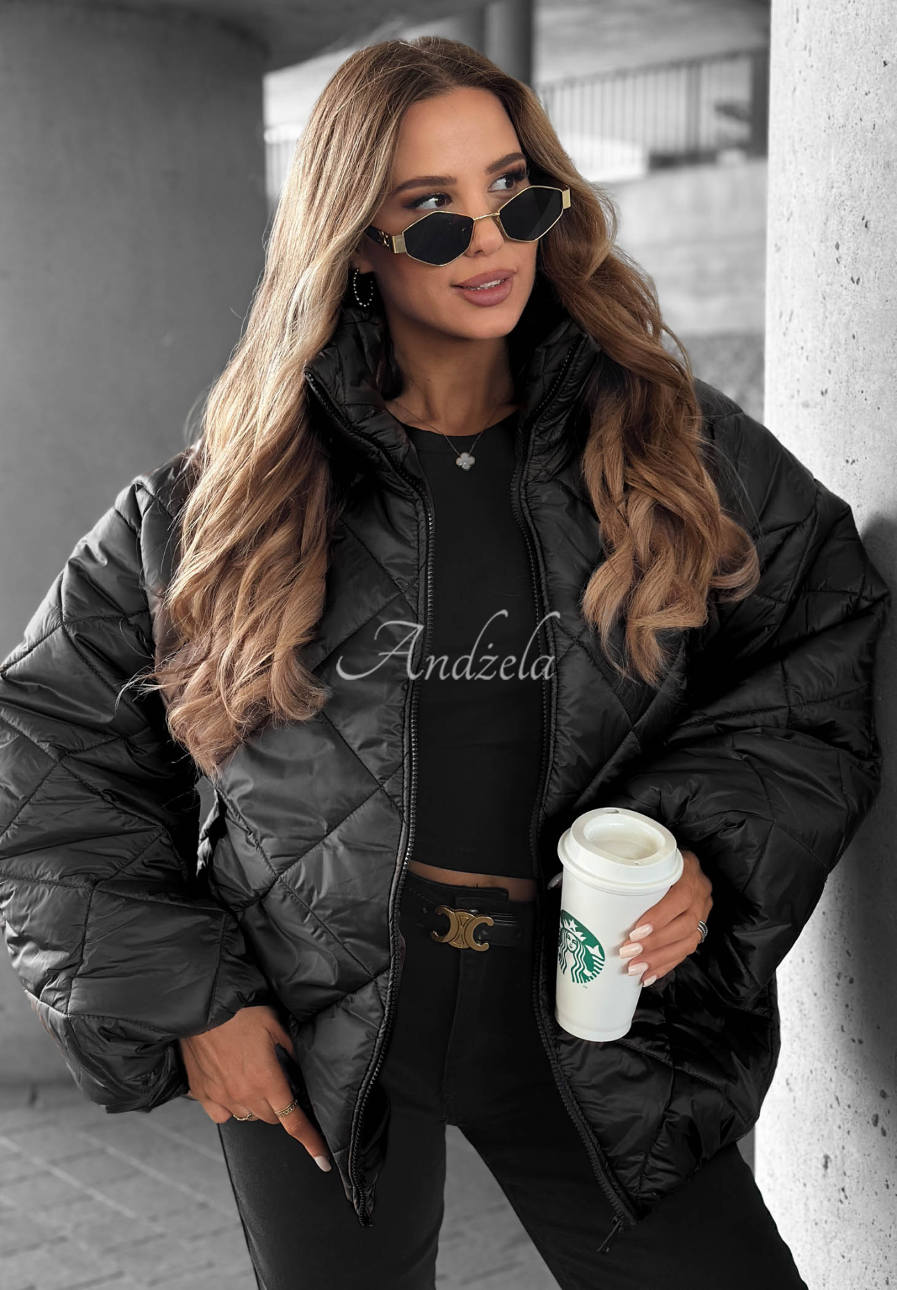 Krótka pikowana kurtka oversize Fall Favorites czarna