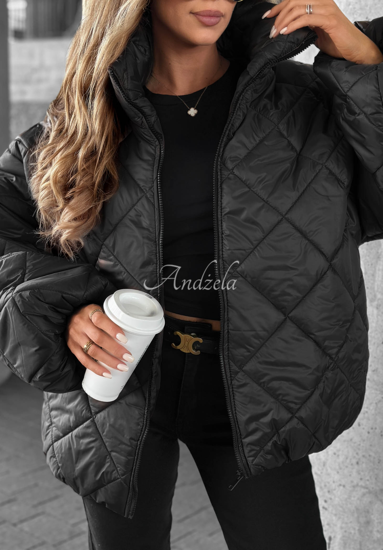 Krótka pikowana kurtka oversize Fall Favorites czarna