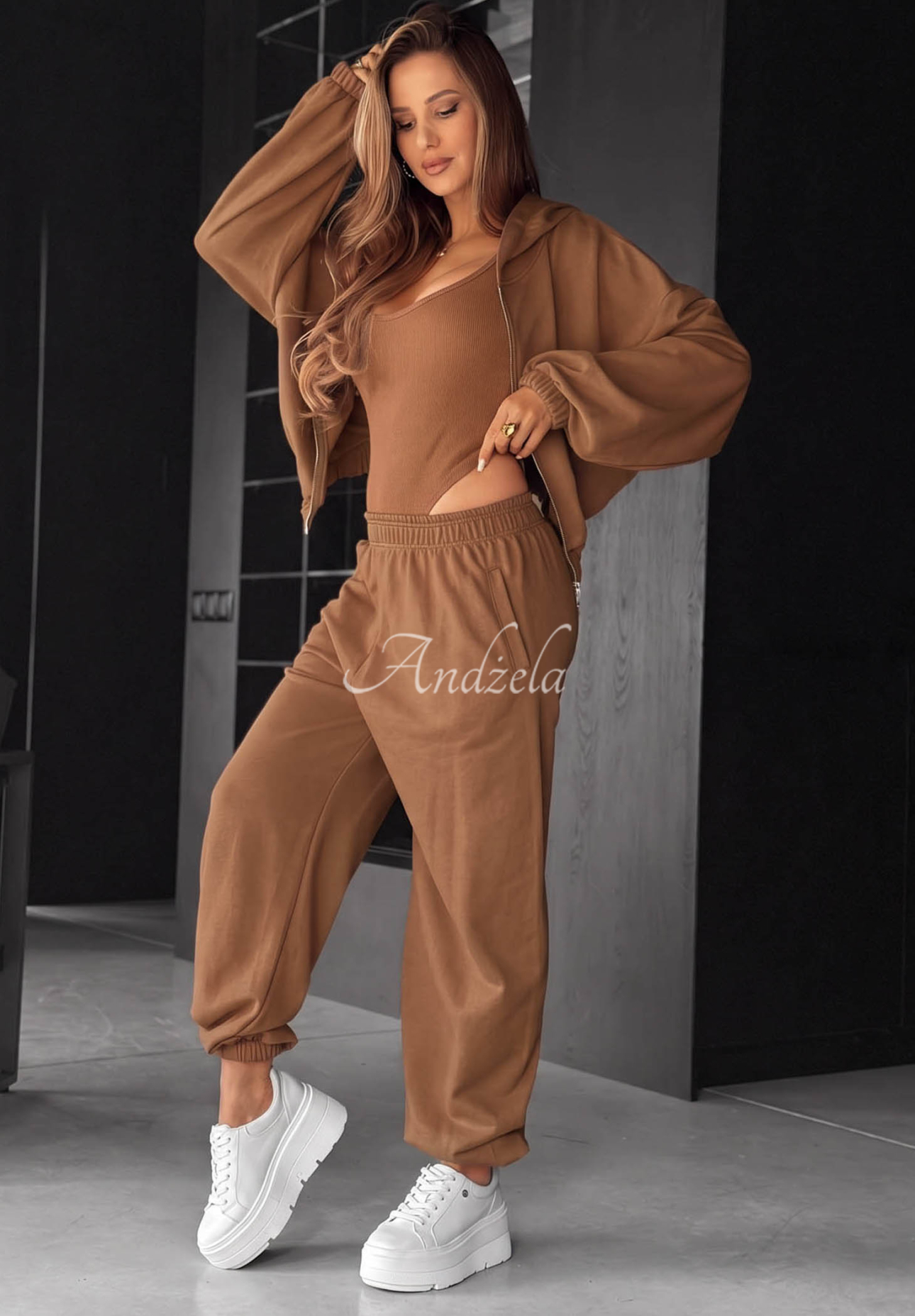 Bawełniany komplet bluza, spodnie i body 3in1 All For Love czekoladowy