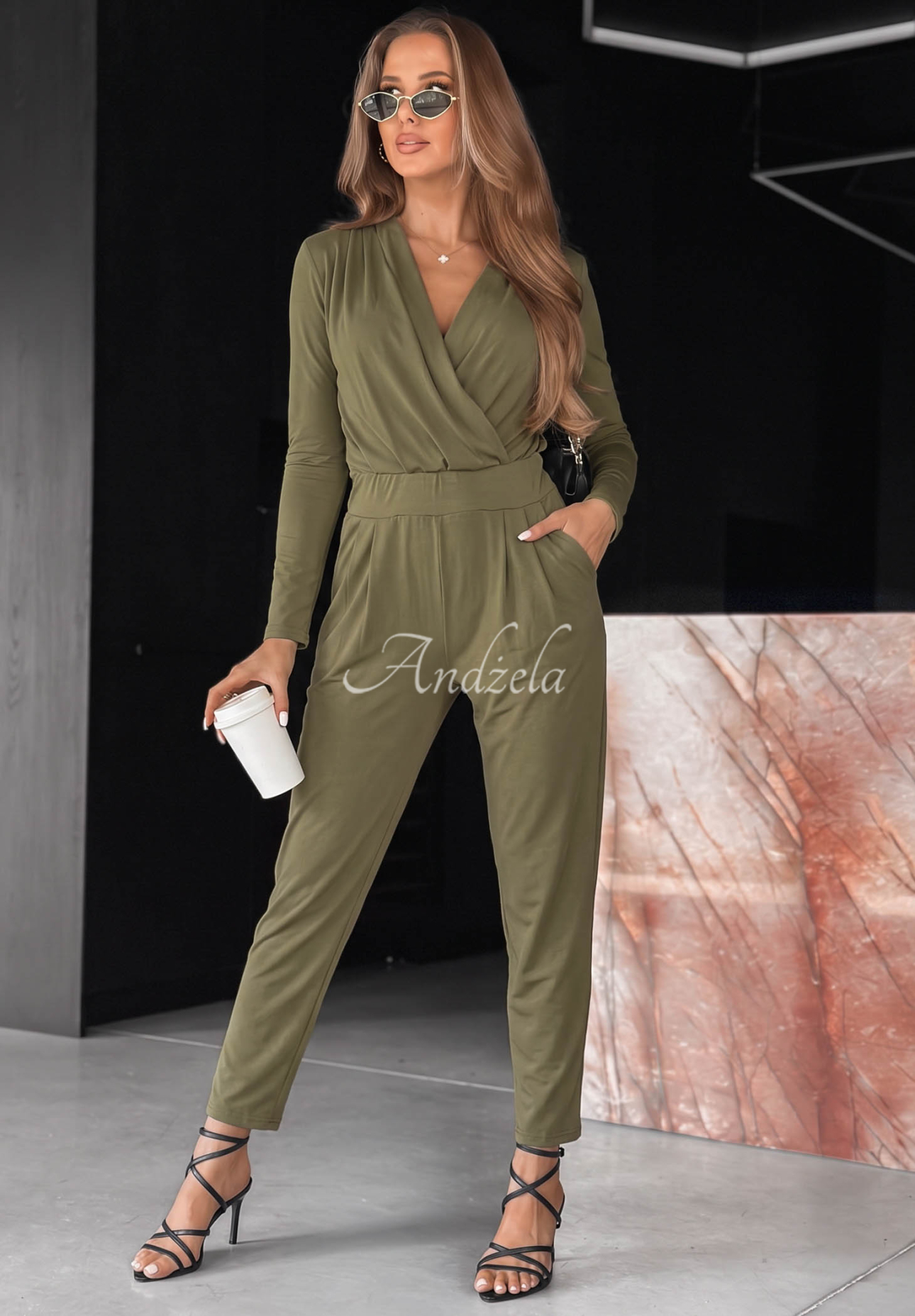 Bawełniany kombinezon z długim rękawem Soft Elegance oliwkowy
