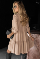 Sukienka oversize z falbanka Modern Charm beżowa