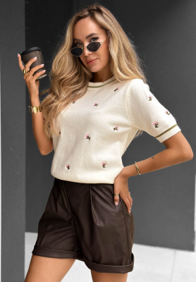 Soft viscose sweater with embroidered flowers from the Fall For Flora collection in ecru