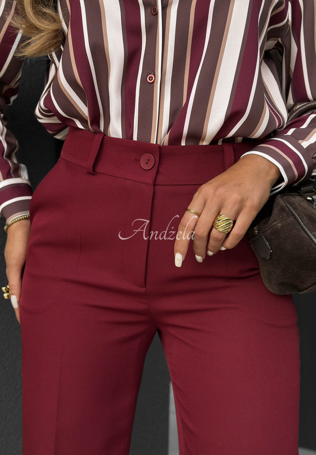 Eleganckie spodnie wide leg z wiskozy Perfect Timing burgundowe