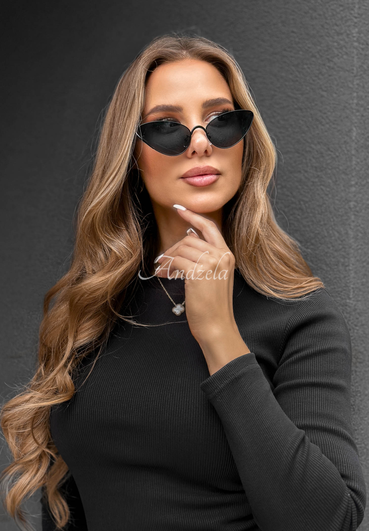 Okulary przeciwsłoneczne Modern Look czarne