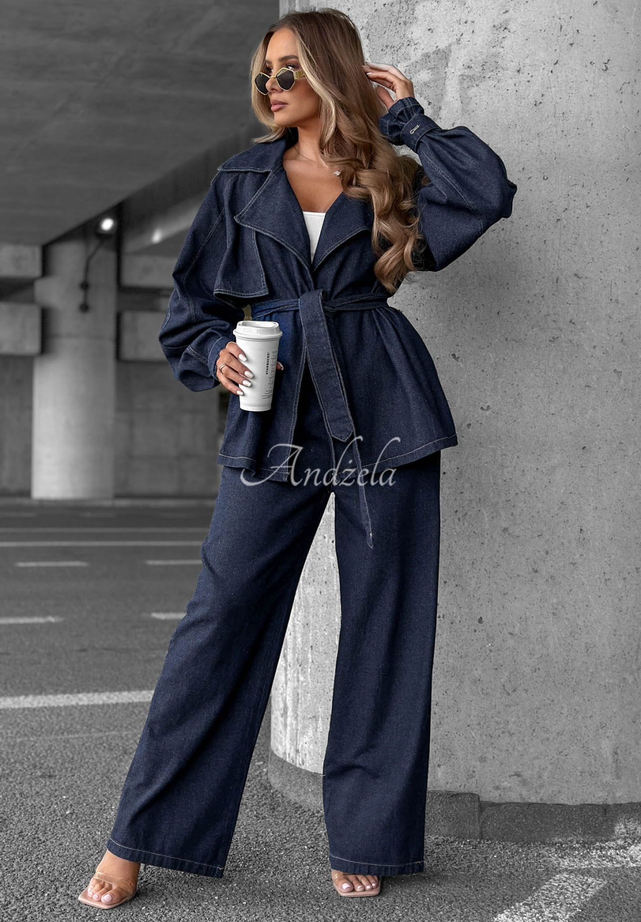 Jeansowy komplet krótki trencz i spodnie wide leg Autumn Edit granatowy