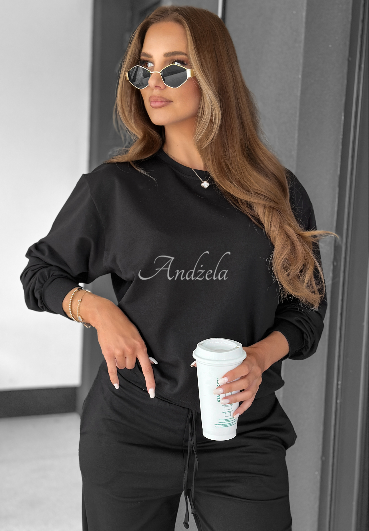 Bawełniana bluza Never Late czarna