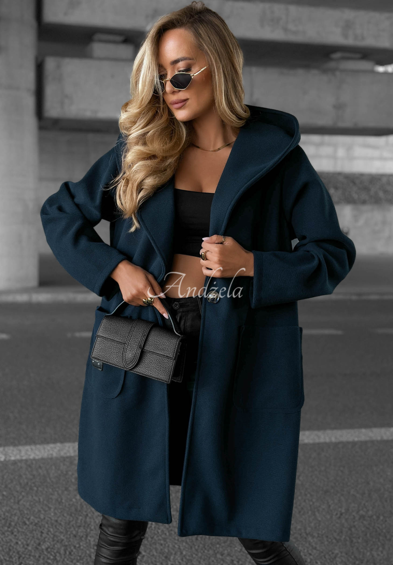Długi płaszcz oversize z kapturem Autumn Coat granatowy