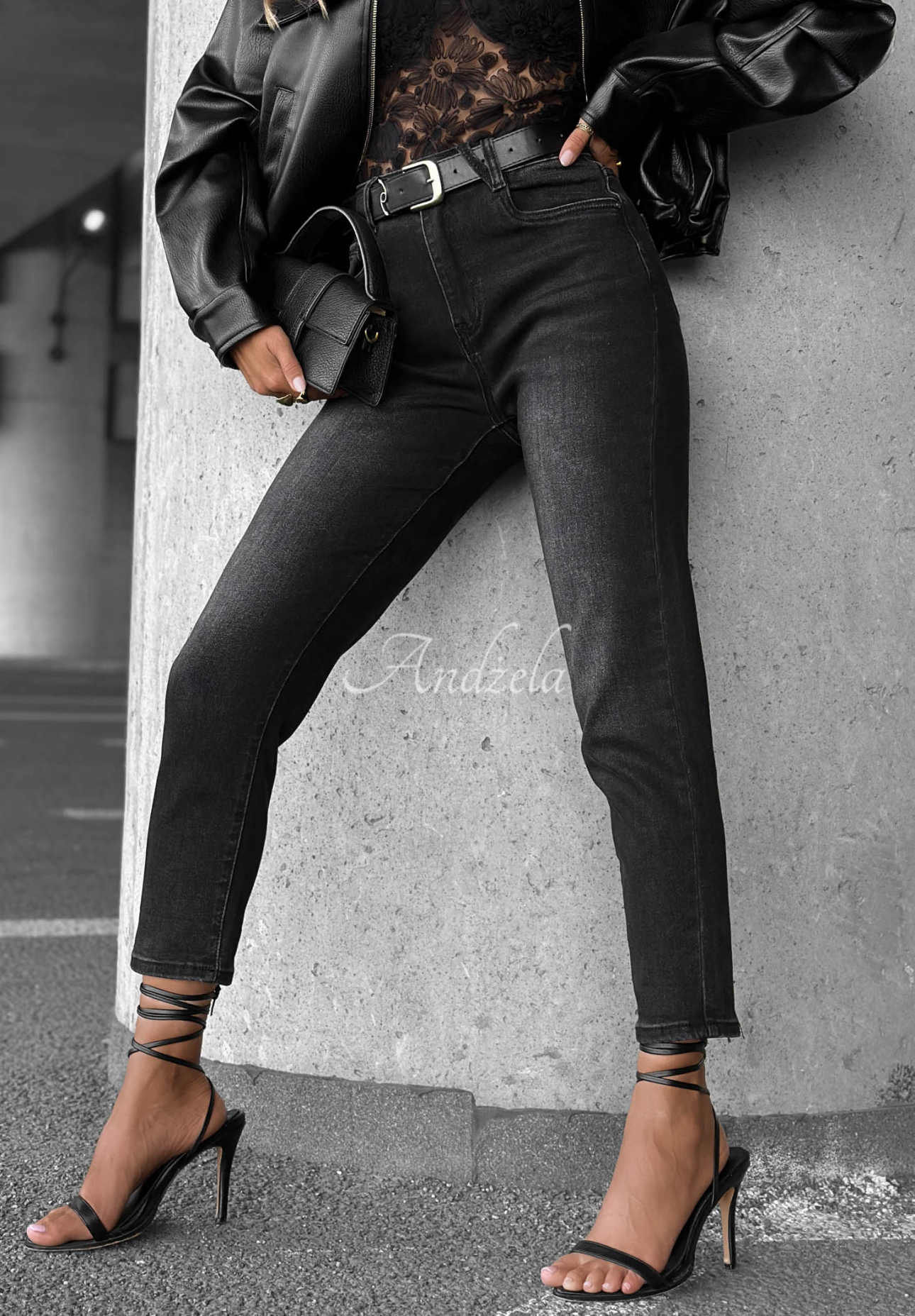 Best Moment Mom-Fit Jeans with Belt, Dark Gray