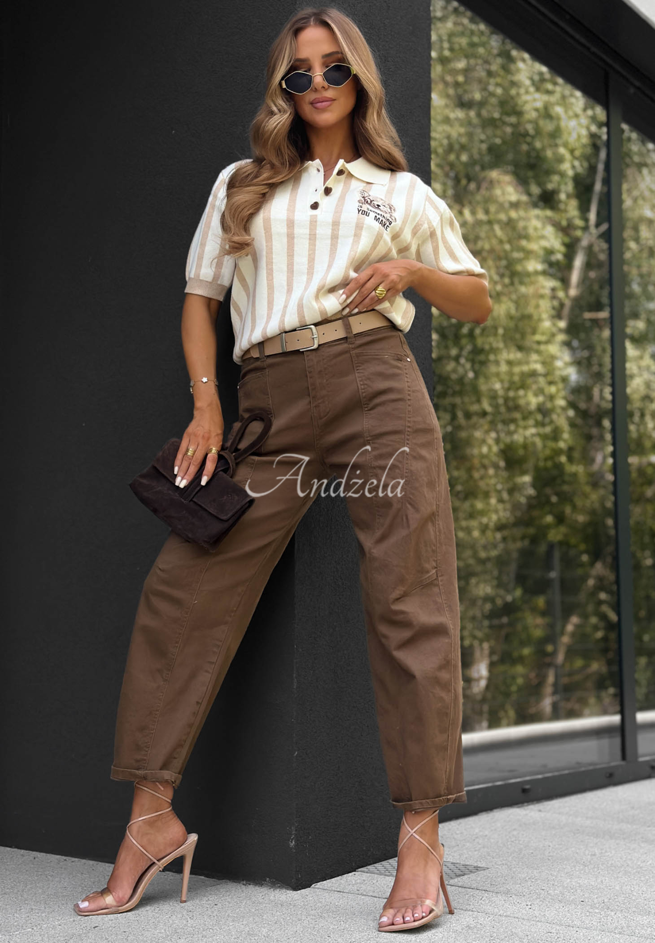 Autumn Darling Chocolate-Colored Balloon Jeans with a Belt