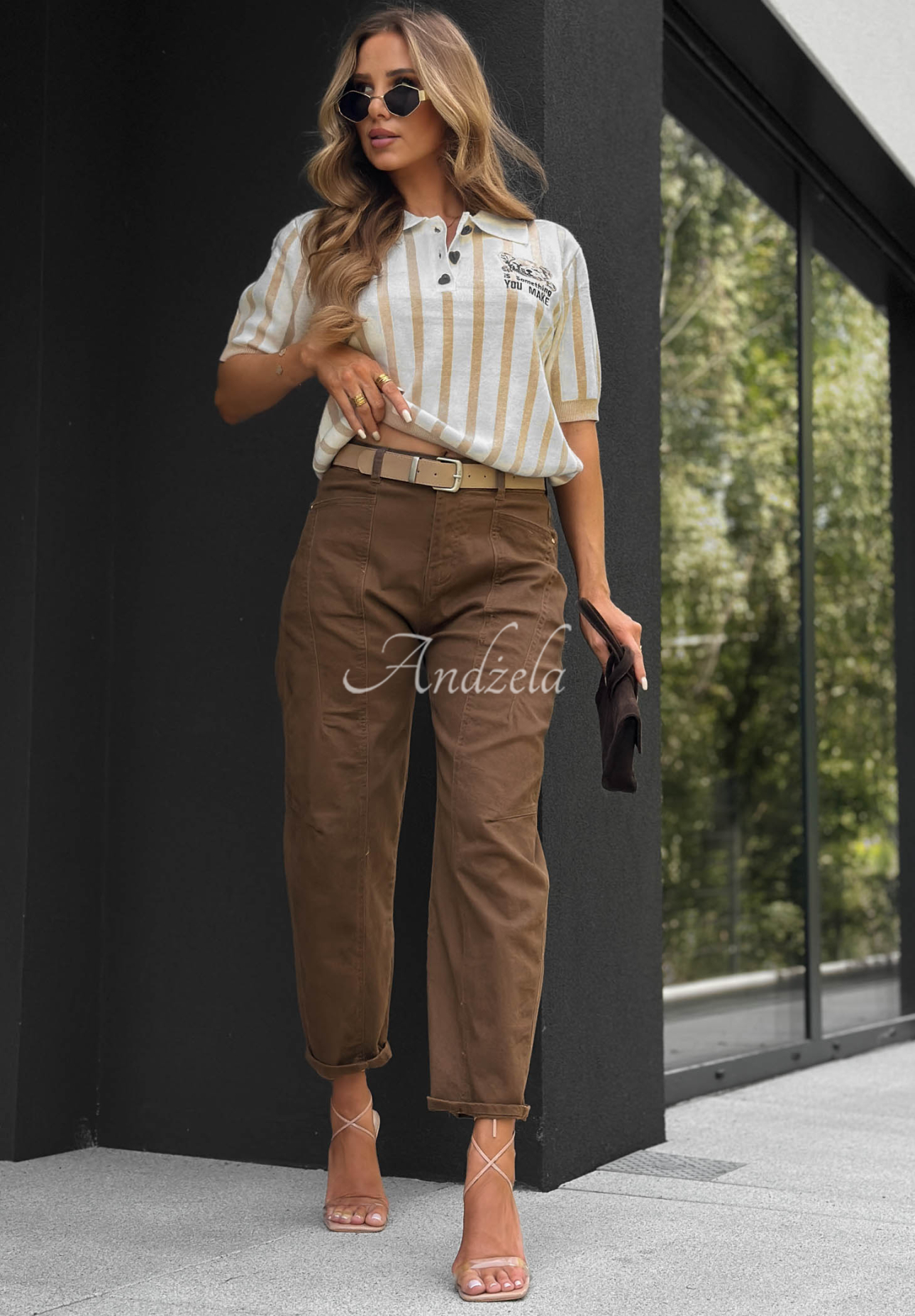 Autumn Darling Chocolate-Colored Balloon Jeans with a Belt