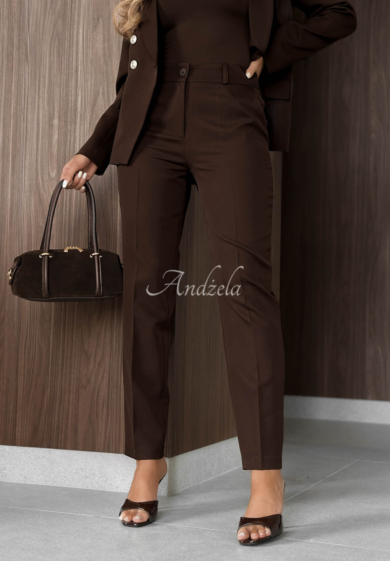 Elegant dark chocolate-colored viscose cigarette pants by Endless Class