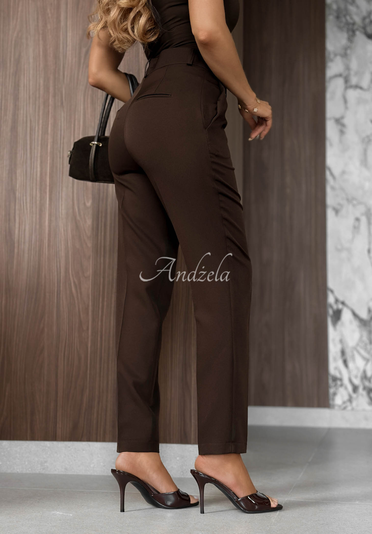 Elegant dark chocolate-colored viscose cigarette pants by Endless Class