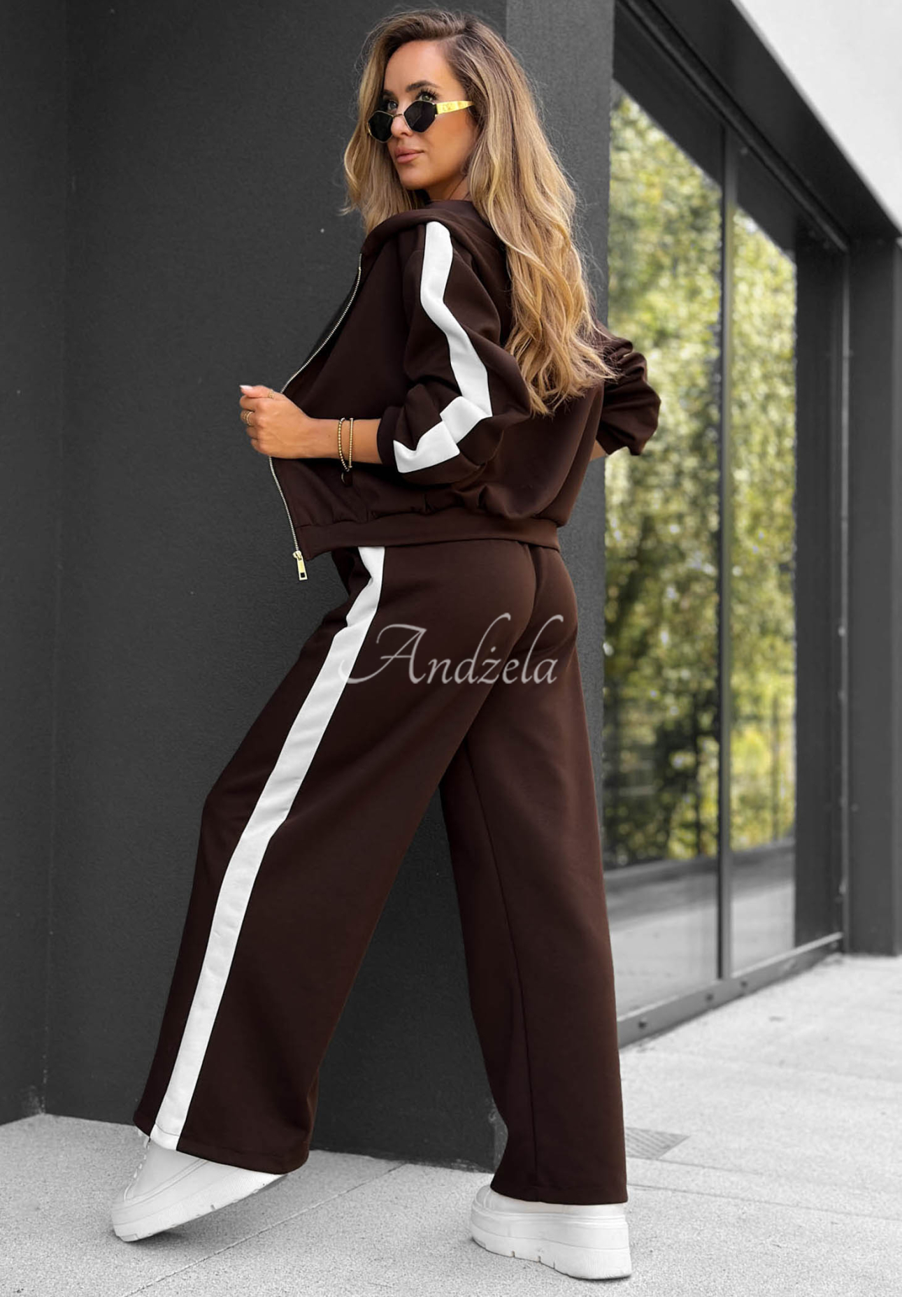 Komplet dresowy bluza i spodnie z lampasem Lazy Sunday czekoladowy