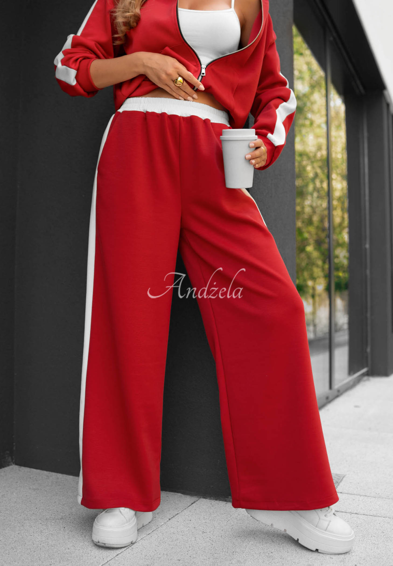 Komplet dresowy bluza i spodnie z lampasem Lazy Sunday czerwony