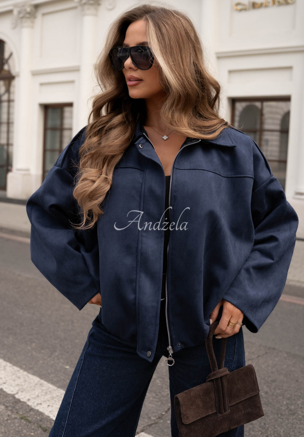 Zamszowa kurtka bomberka oversize Early Season granatowa