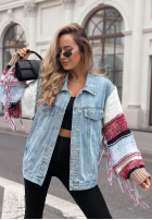 Jeansowa kurtka katana ze sweterkowymi rękawami Modern Knit jasnoniebieska