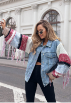 Jeansowa kurtka katana ze sweterkowymi rękawami Modern Knit jasnoniebieska