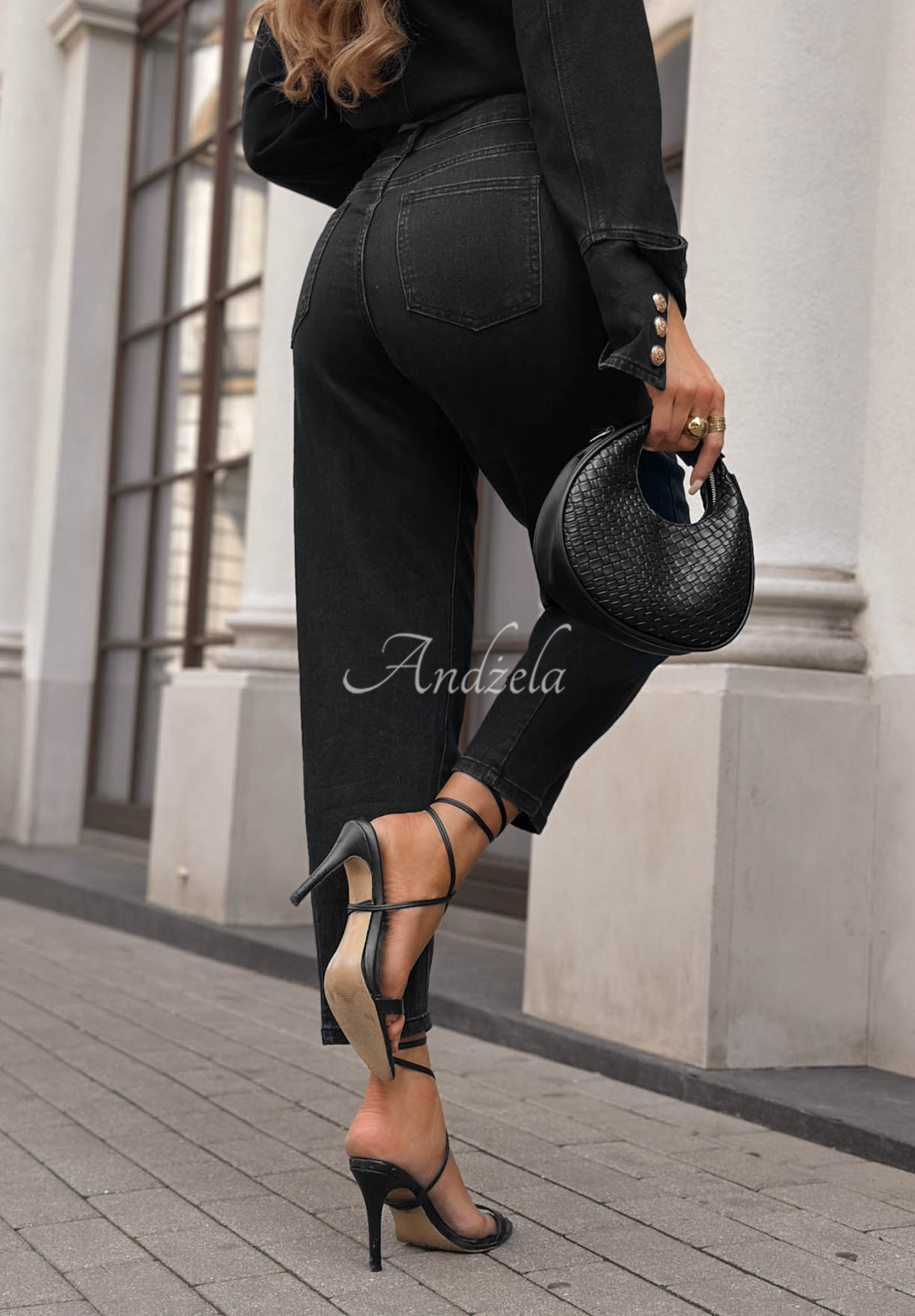 Lost Message Black Mom-Fit Jeans