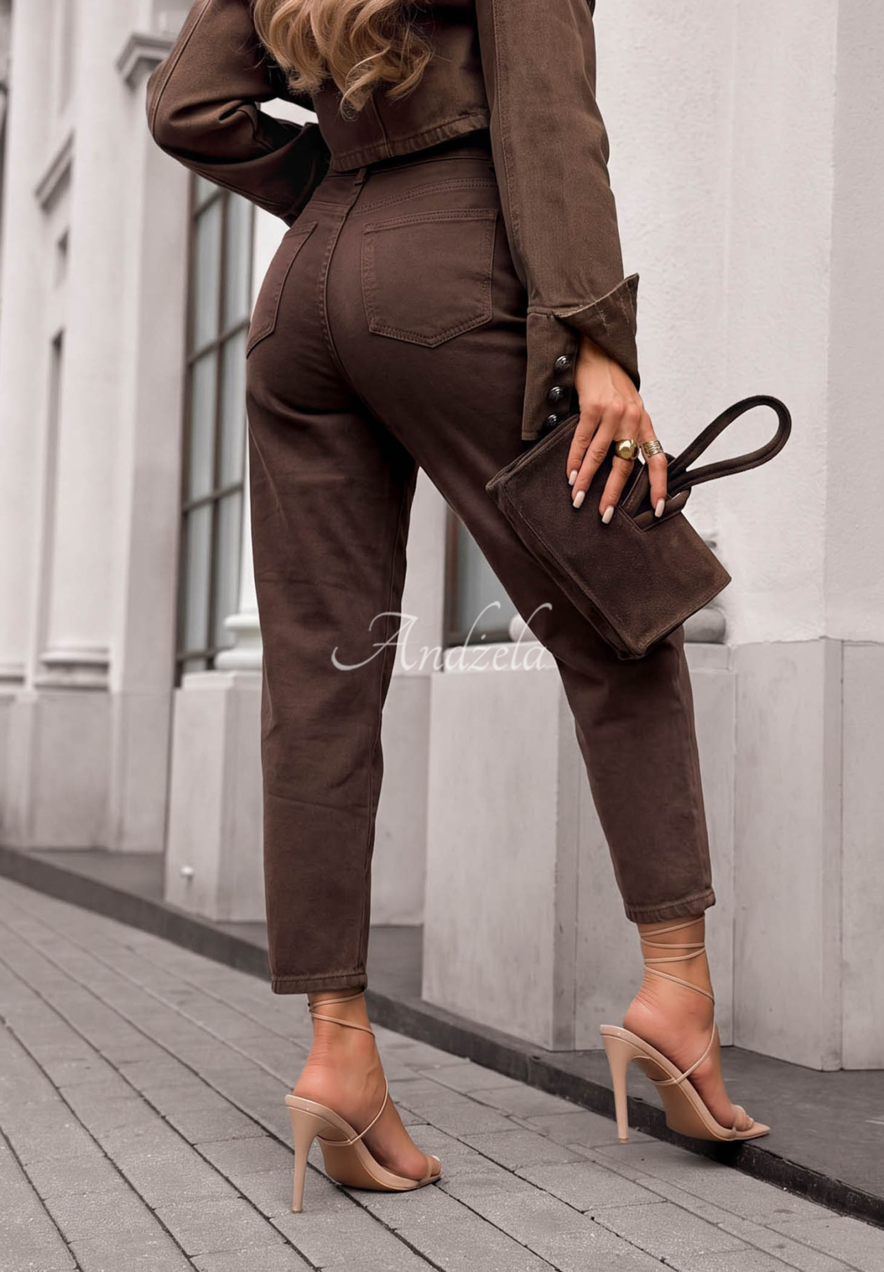 Lost Message Mom-Fit Chocolate-Colored Jeans