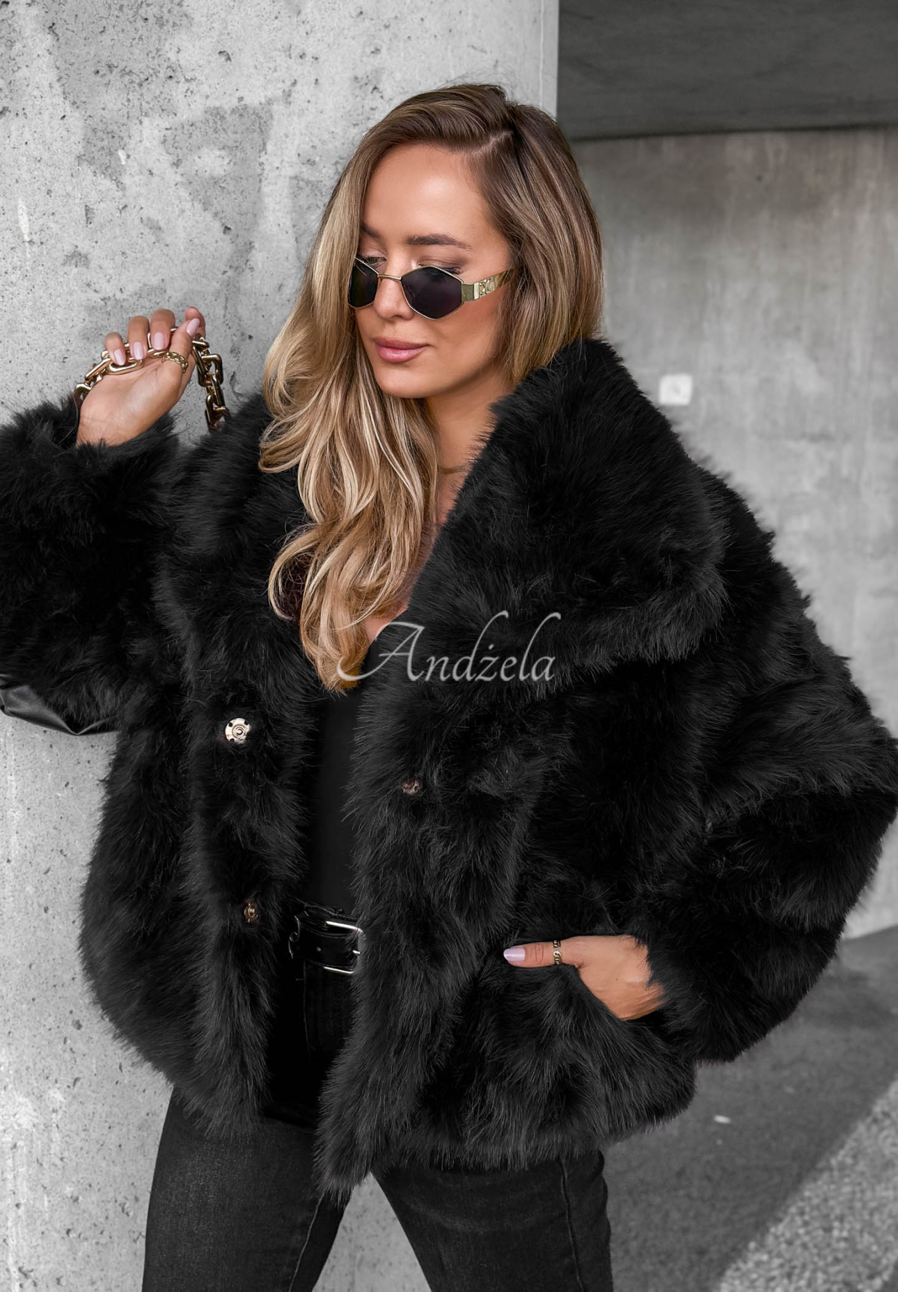 Autumn Romance Short Fur Coat, Black