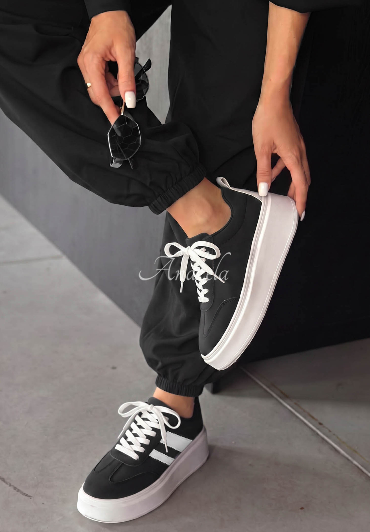 Zamszowe adidasy Start With Forever czarno-białe