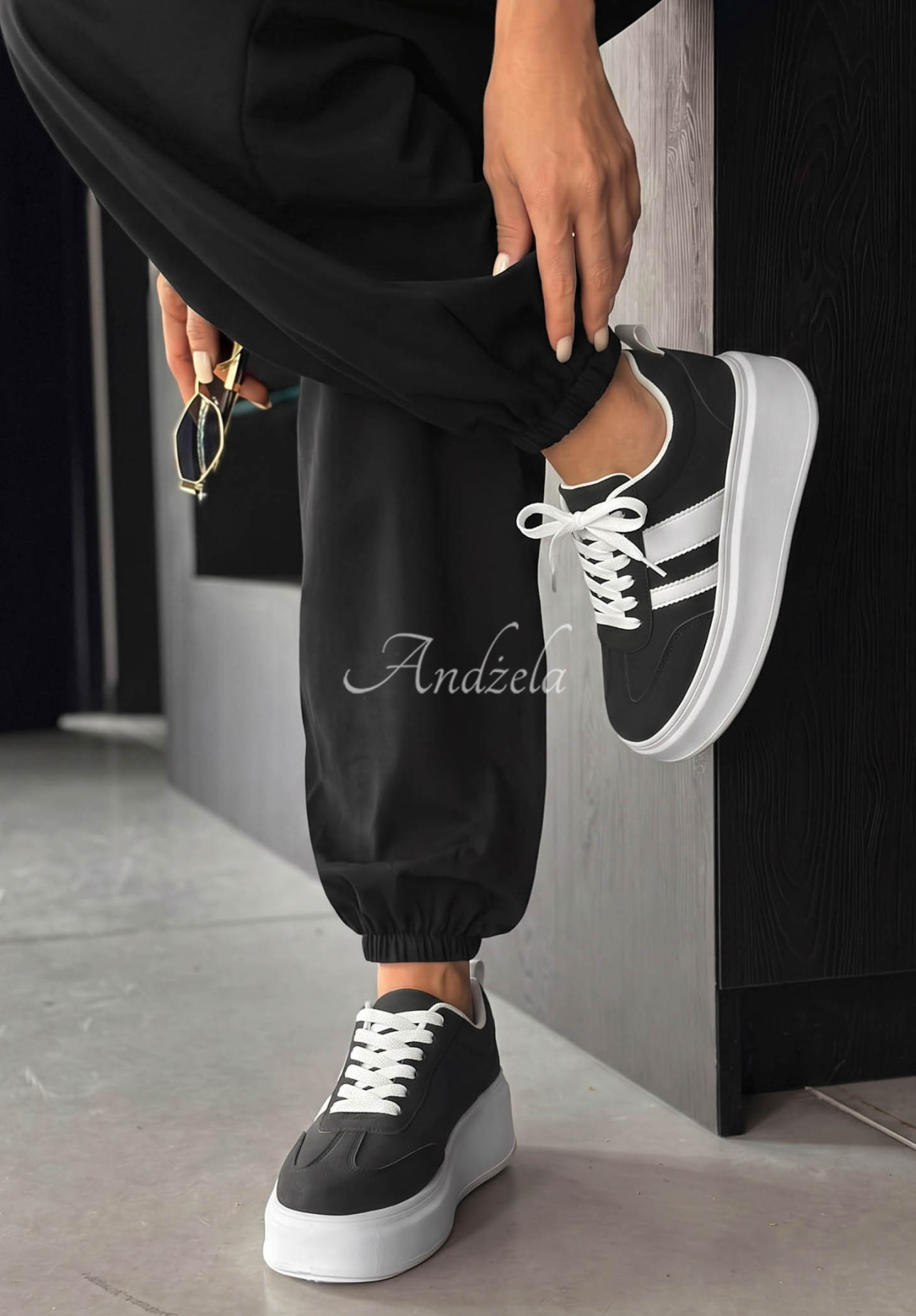Zamszowe adidasy Start With Forever czarno-białe