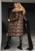 Pikowana kurtka z futerkiem Frostbite czekoladowa