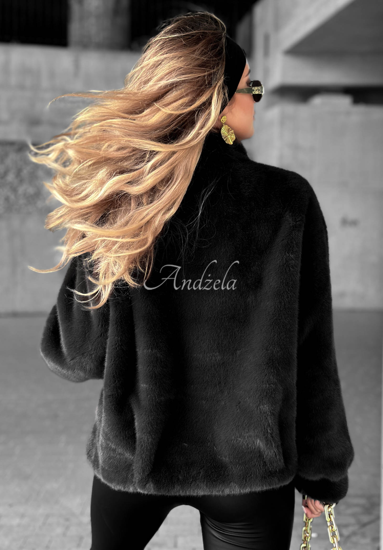 Warm Wishes short fur coat black