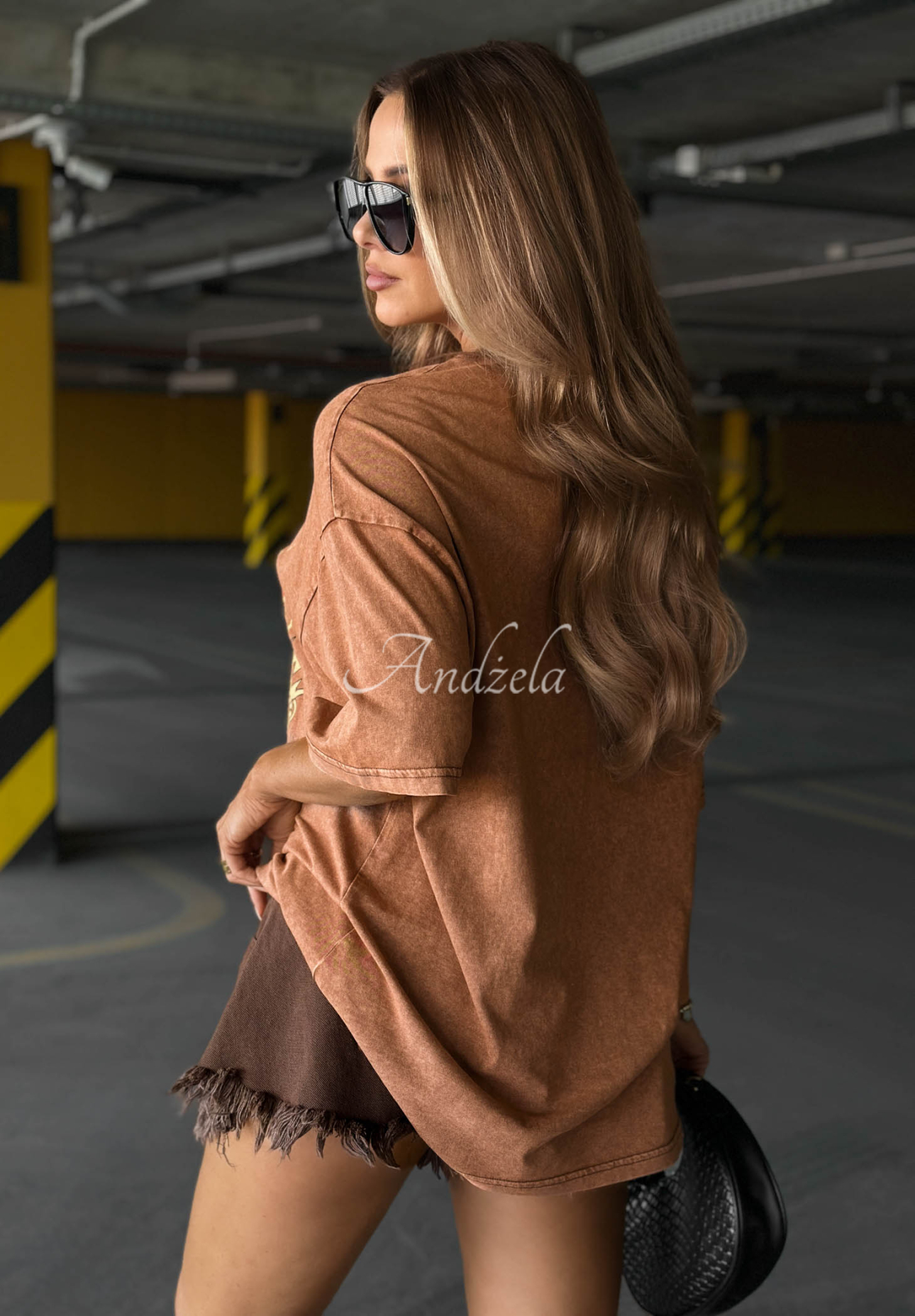 Bawełniany T-shirt oversize z nadrukiem Rock Soul camelowy