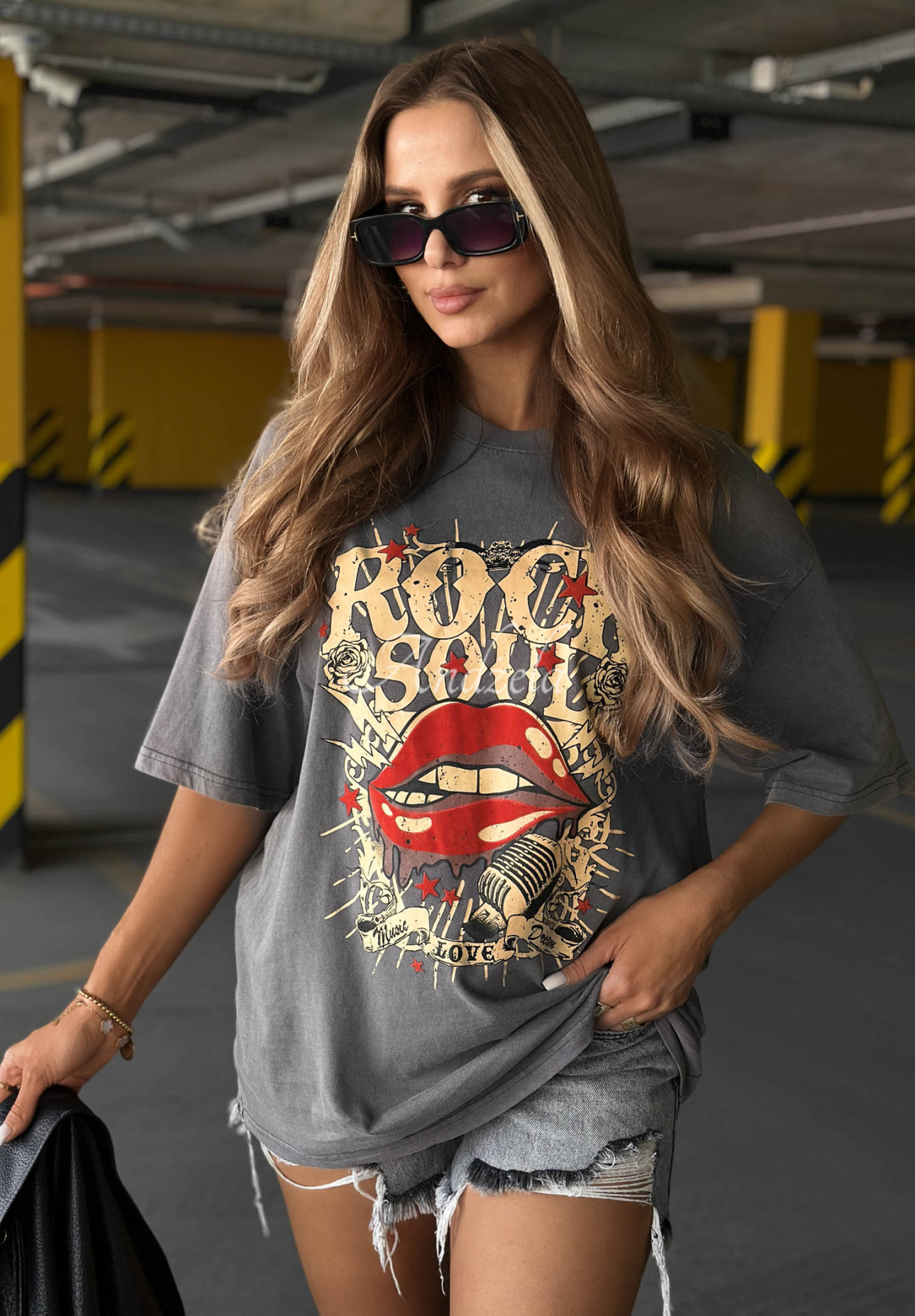 Bawełniany T-shirt oversize z nadrukiem Rock Soul szary